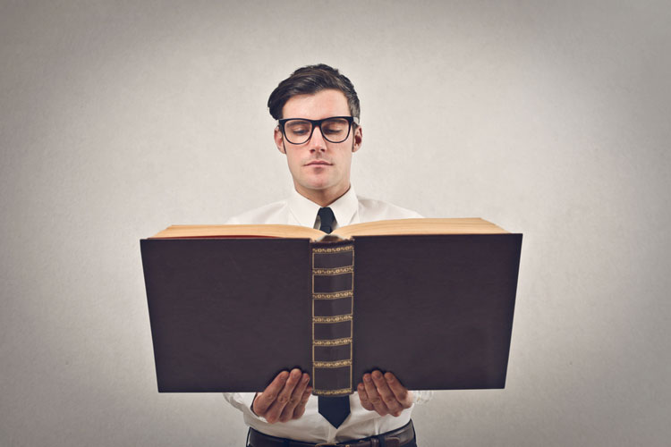 中专可以升药学大专吗?药学大专报名条件是什么?